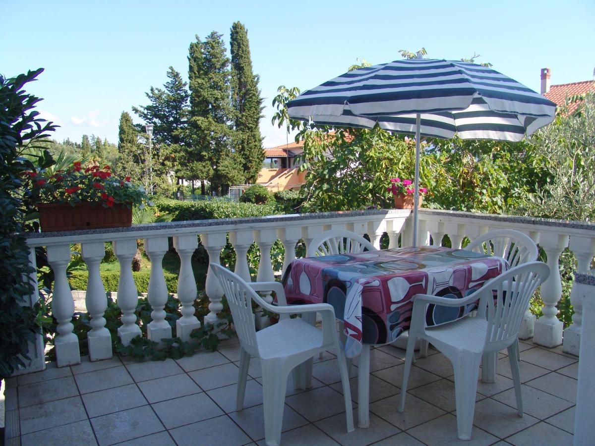 Apartments Bozica Krk Town Luaran gambar