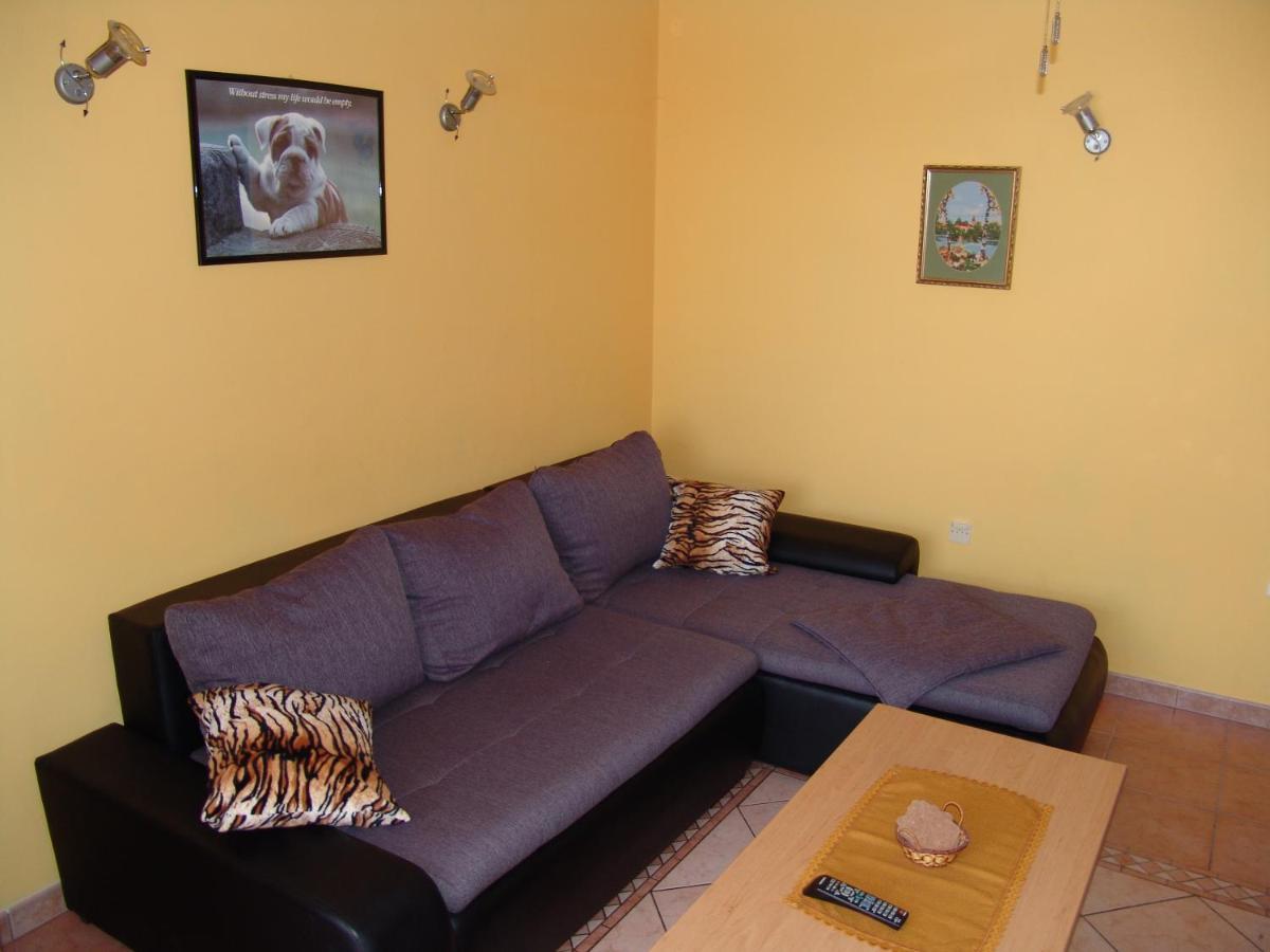 Apartments Bozica Krk Town Luaran gambar
