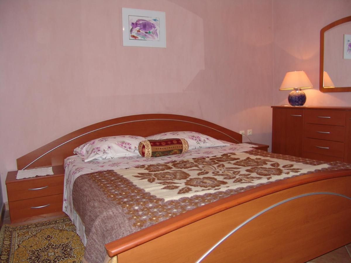 Apartments Bozica Krk Town Luaran gambar